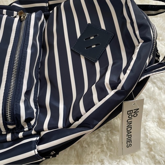 No Boundaries Navy Stripe Dome Backpack - Picture 3 of 8